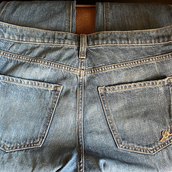 Express Girlfriend Step-Up Jeans - Picture 15 of 16